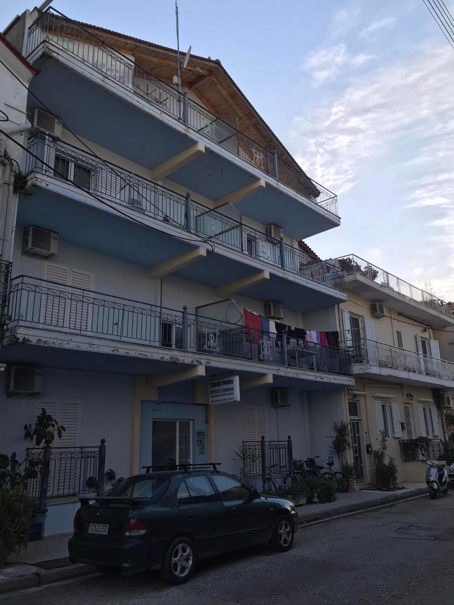 Ion Apartments Messolonghi Single Bed Room Mountain View Loft Missolonghi Экстерьер фото